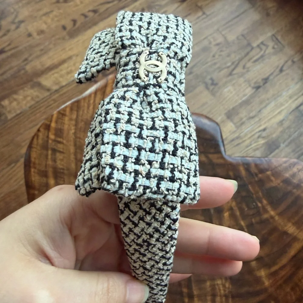 CHANEL Tweed Bow Headband - Picture 5 of 7